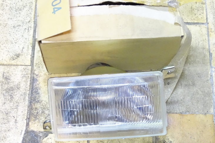 Koplamp rechts Datsun Cherry N12